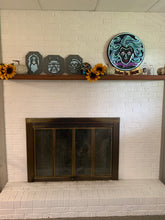 Load image into Gallery viewer, Disney Haunted Mansion Hitchhiking Ghosts Portrait Set
